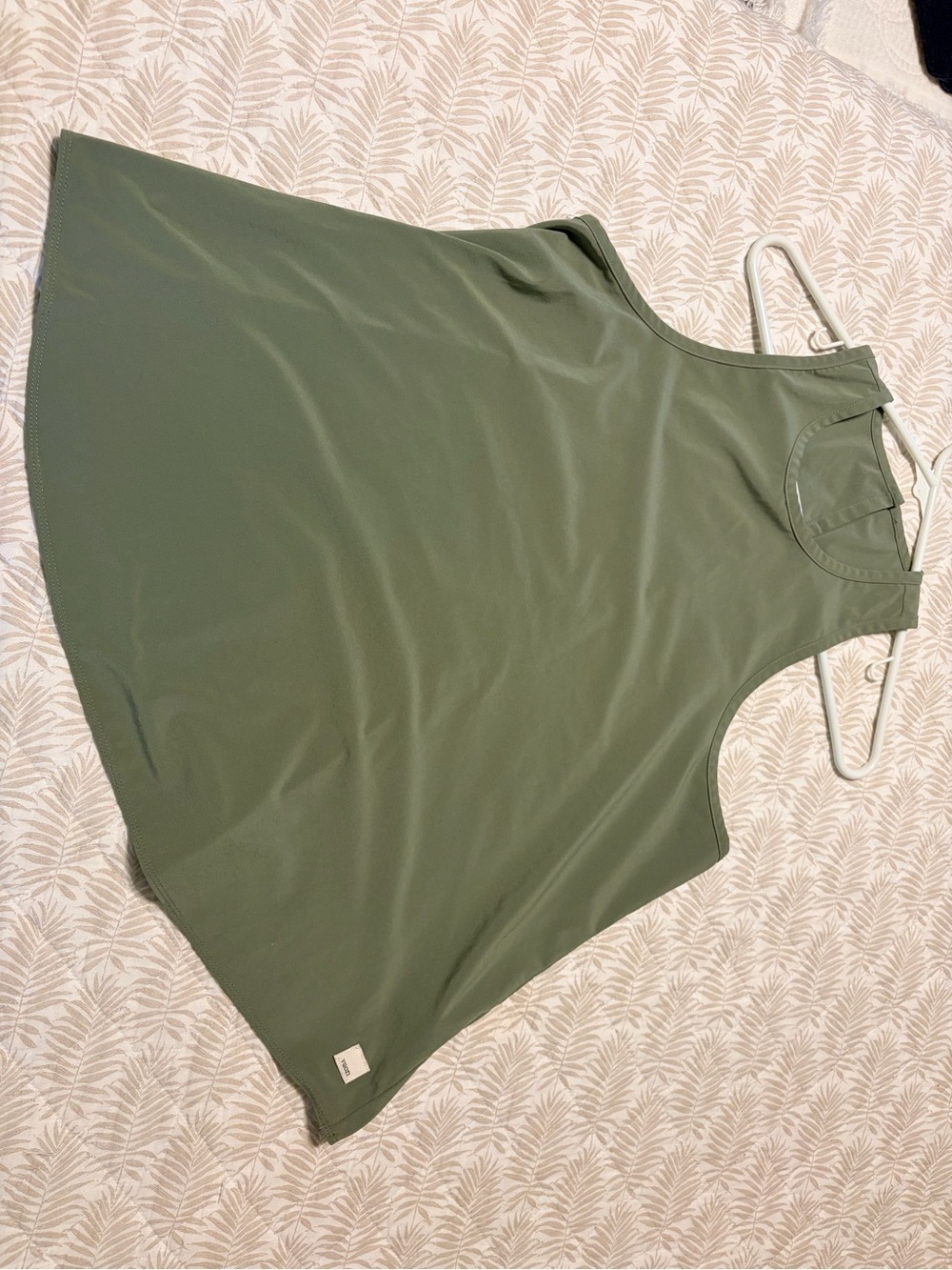 Vuori- Olive Green Sleeveless Tank Top- like new!